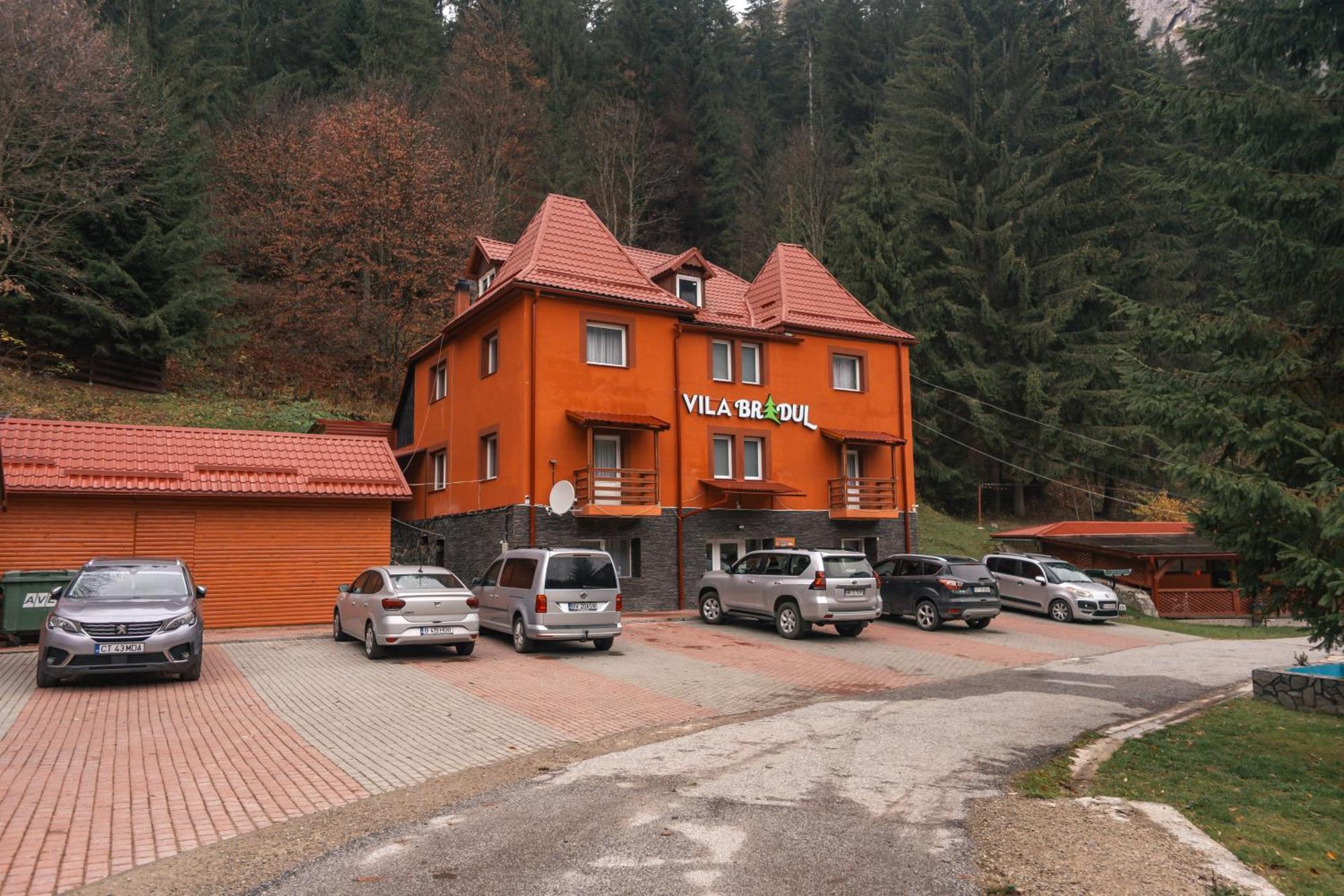 Vila Bradul Lacu Rosu Bagian luar foto